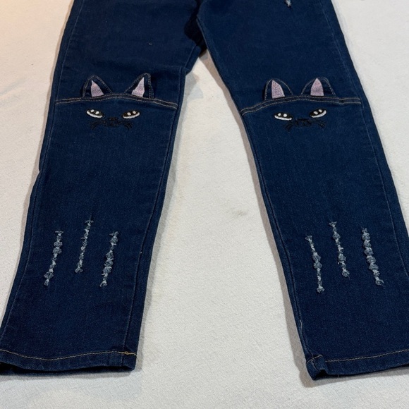 YWBY  Girls Stretch Blue Jeans with Cat Embroidery Accents Pull-on High Rise - Picture 3 of 13